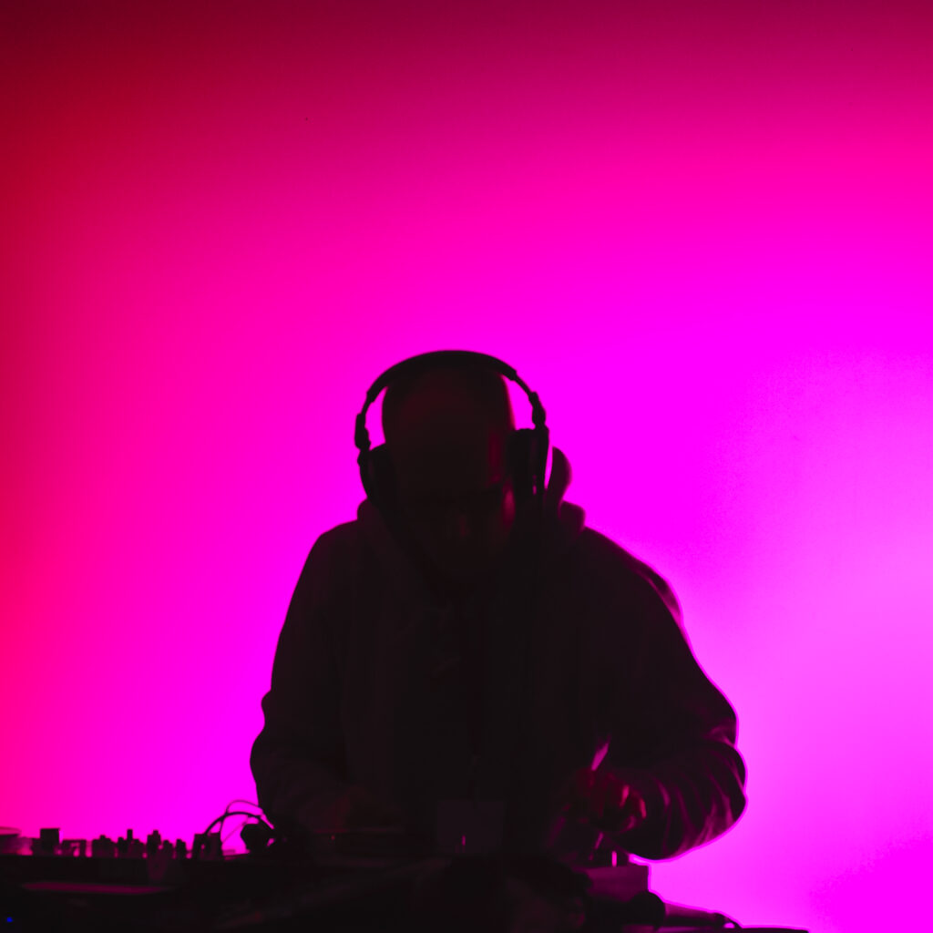 DJ pink