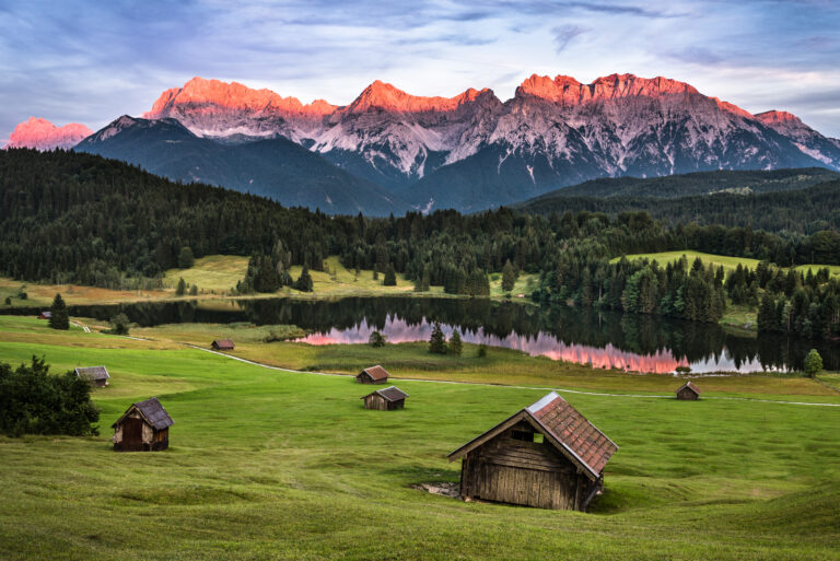 Geroldsee mit Blick auf das Karwendel-Gebirge