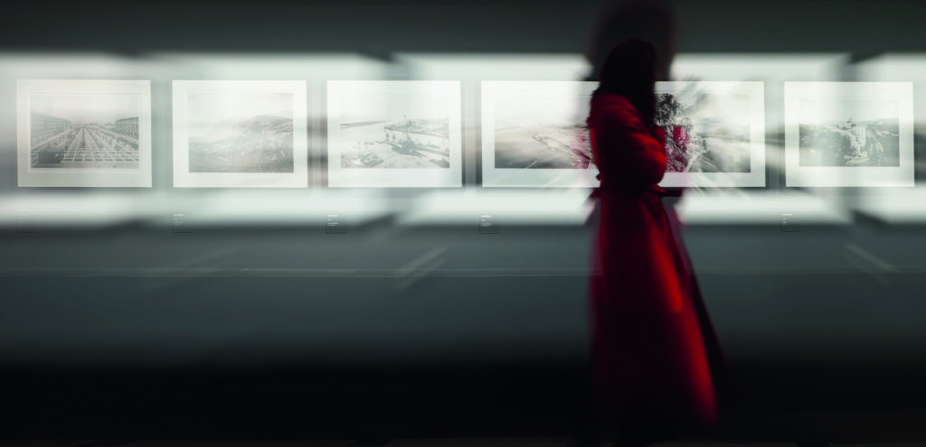 The woman with teh red coat by Bartagnan,1x.com