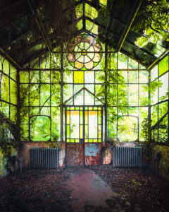 Italian Greenhouse by Roman Robroek