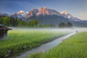 Krepbach und Zugspitze by Reinhard Schmid